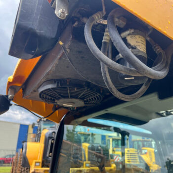 JCB 225 T schranklader