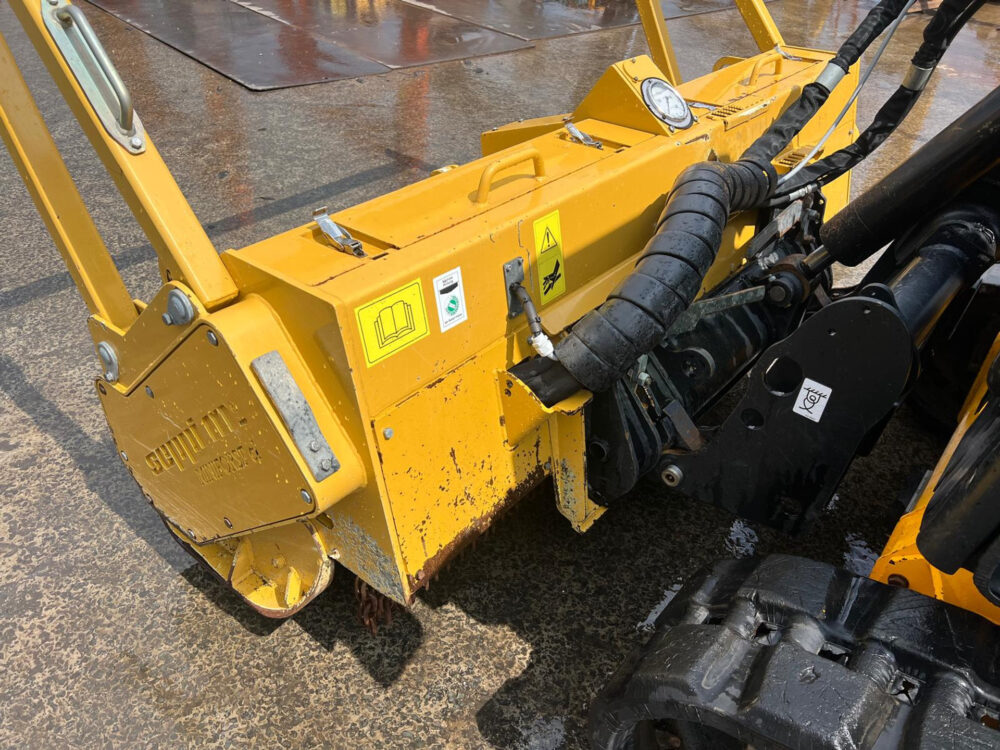 JCB 225 T schranklader