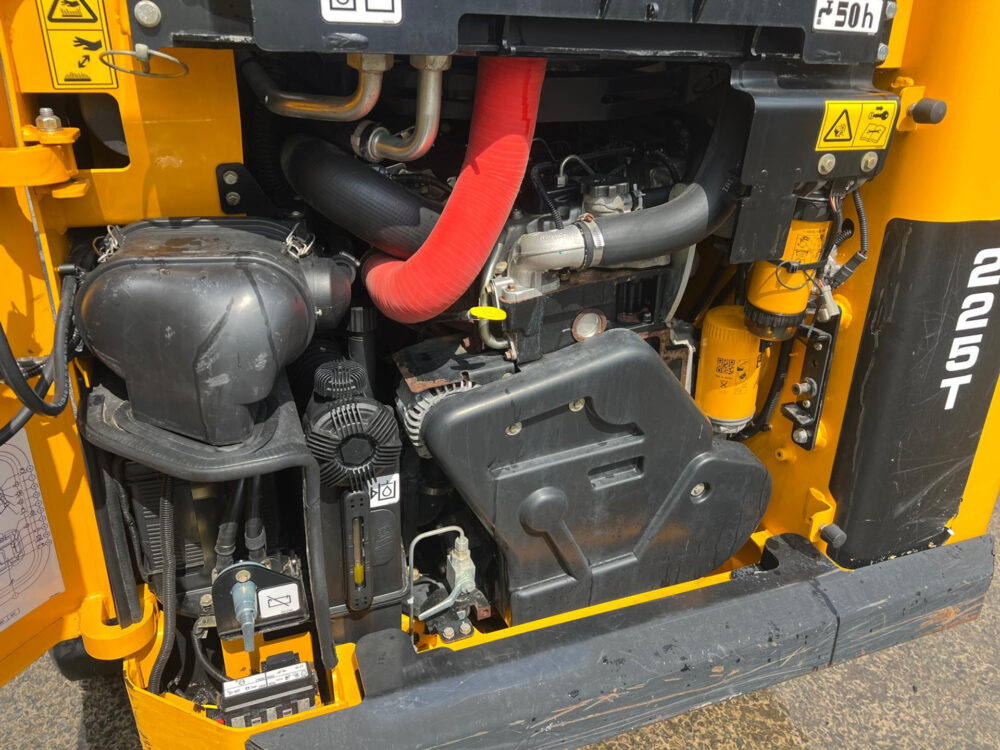 JCB 225 T schranklader