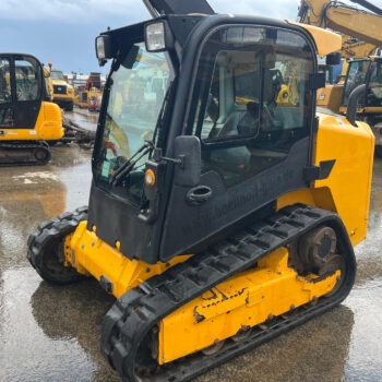 JCB 225 T schranklader