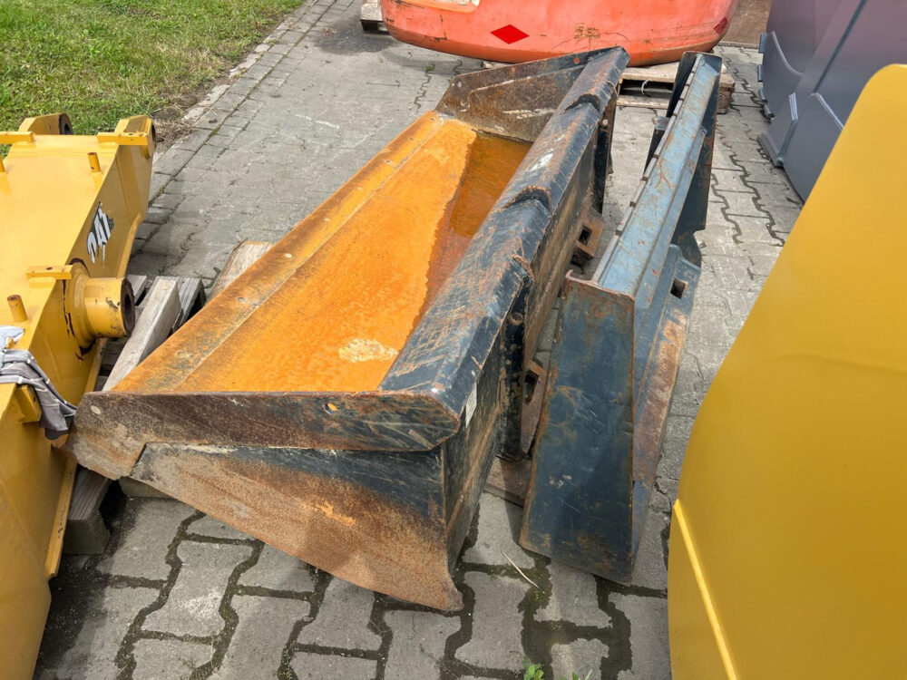 JCB 225 T schranklader