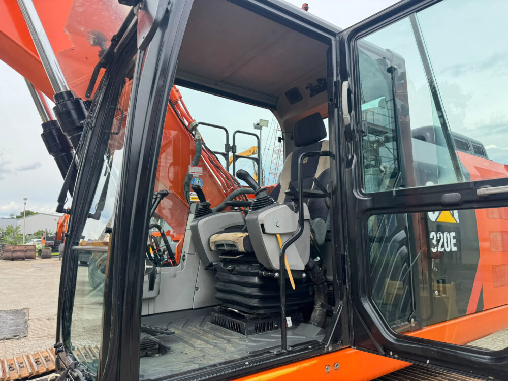 Caterpillar 320 EL rupsgraafmachine