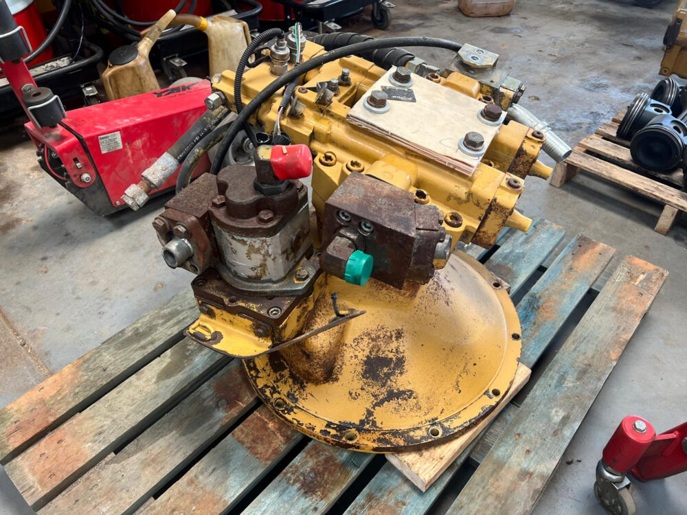 Hydraulic main pump CAT 330C 2502564