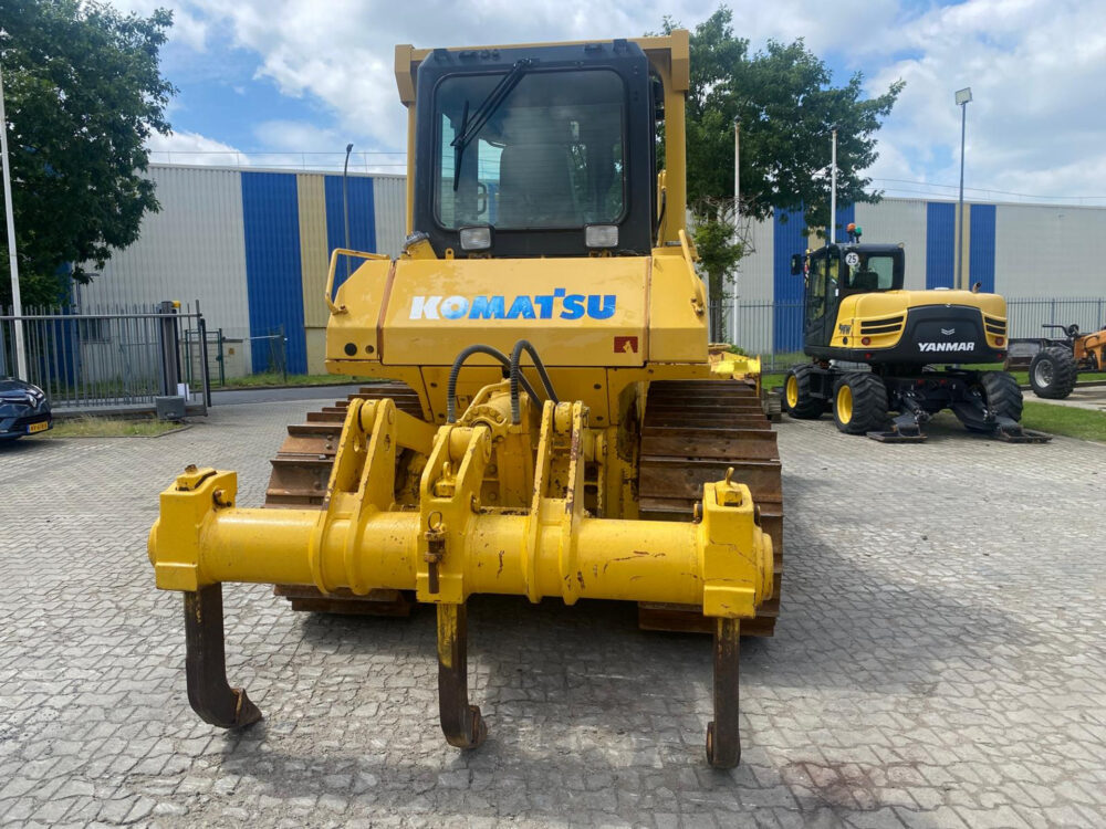 Komatsu D65 EX-15 rupsdozer 5000 HOURS!