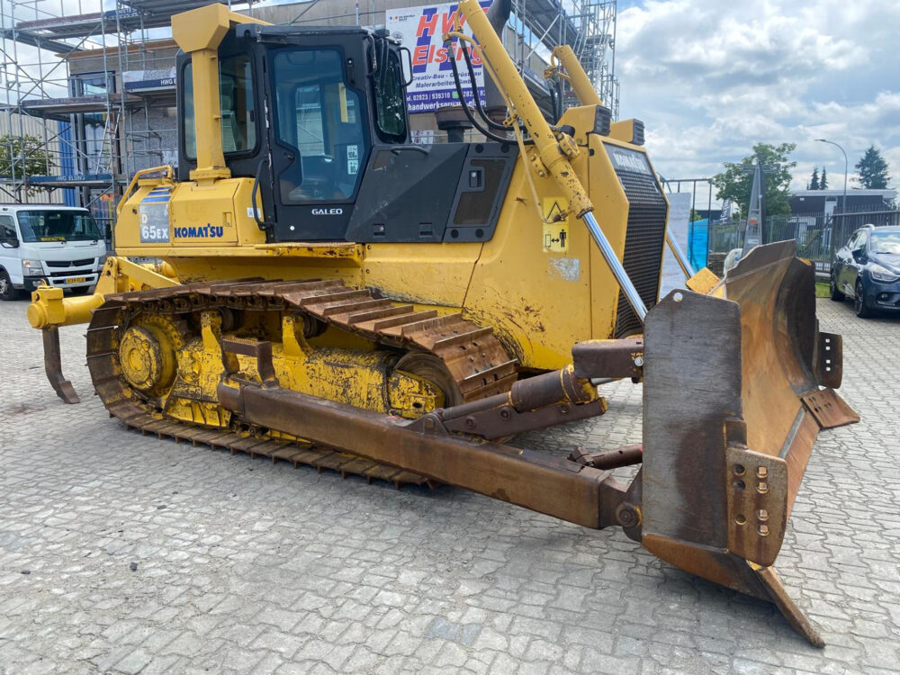 Komatsu D65 EX-15 rupsdozer 5000 HOURS!