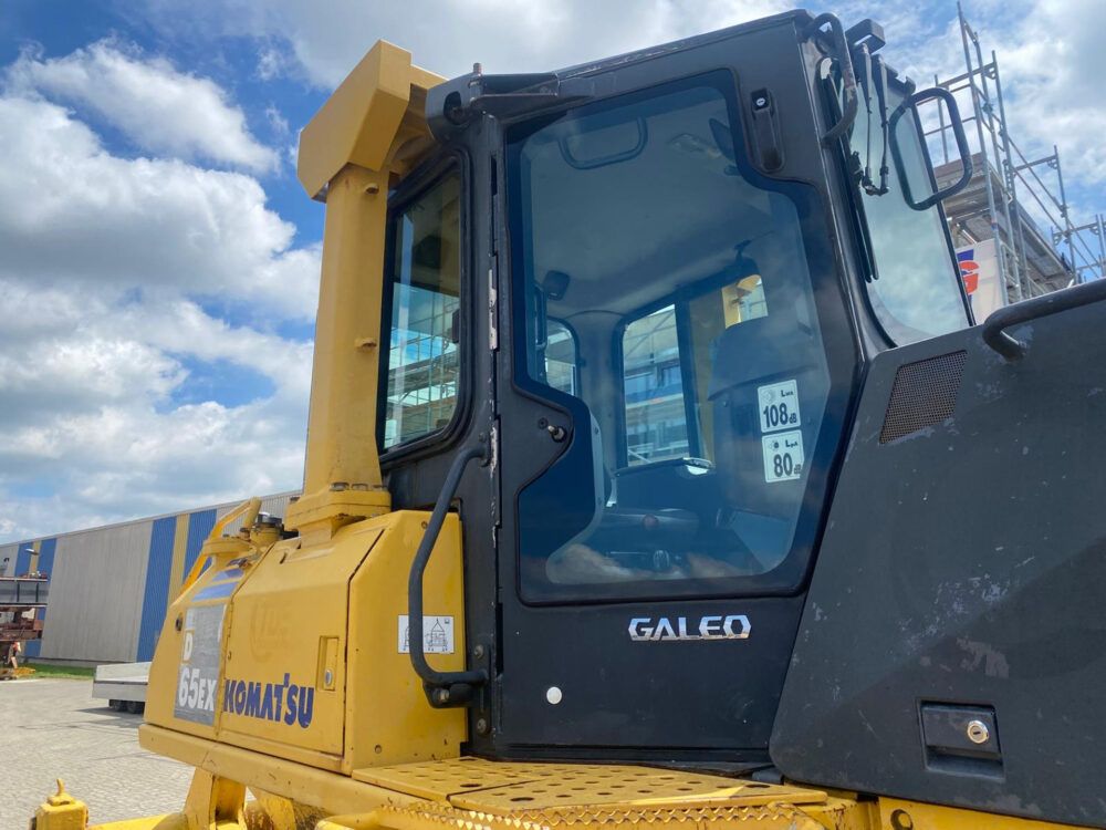 Komatsu D65 EX-15 rupsdozer 5000 HOURS!