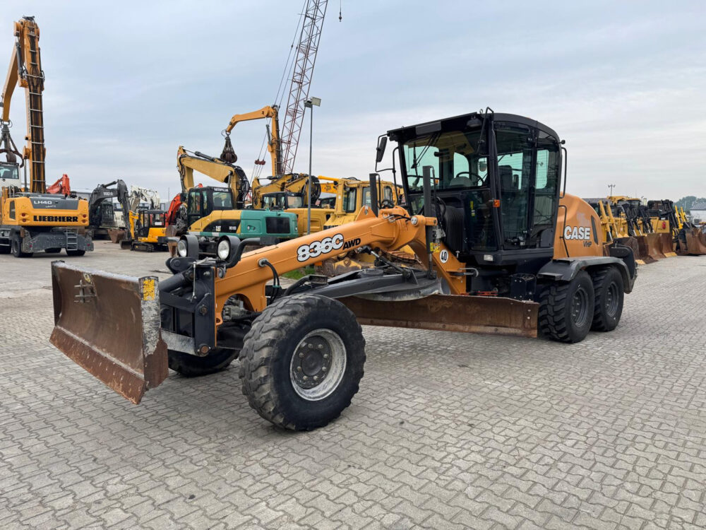 Case 836C AWD grader