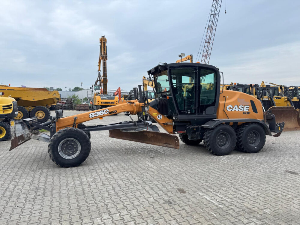 Case 836C AWD grader
