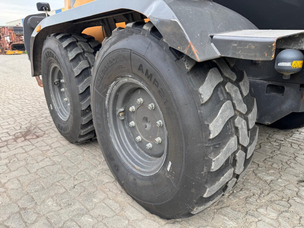 Case 836C AWD grader