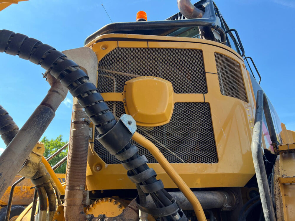 Caterpillar 745C 6×6 dumper