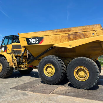 Caterpillar 745C 6×6 dumper