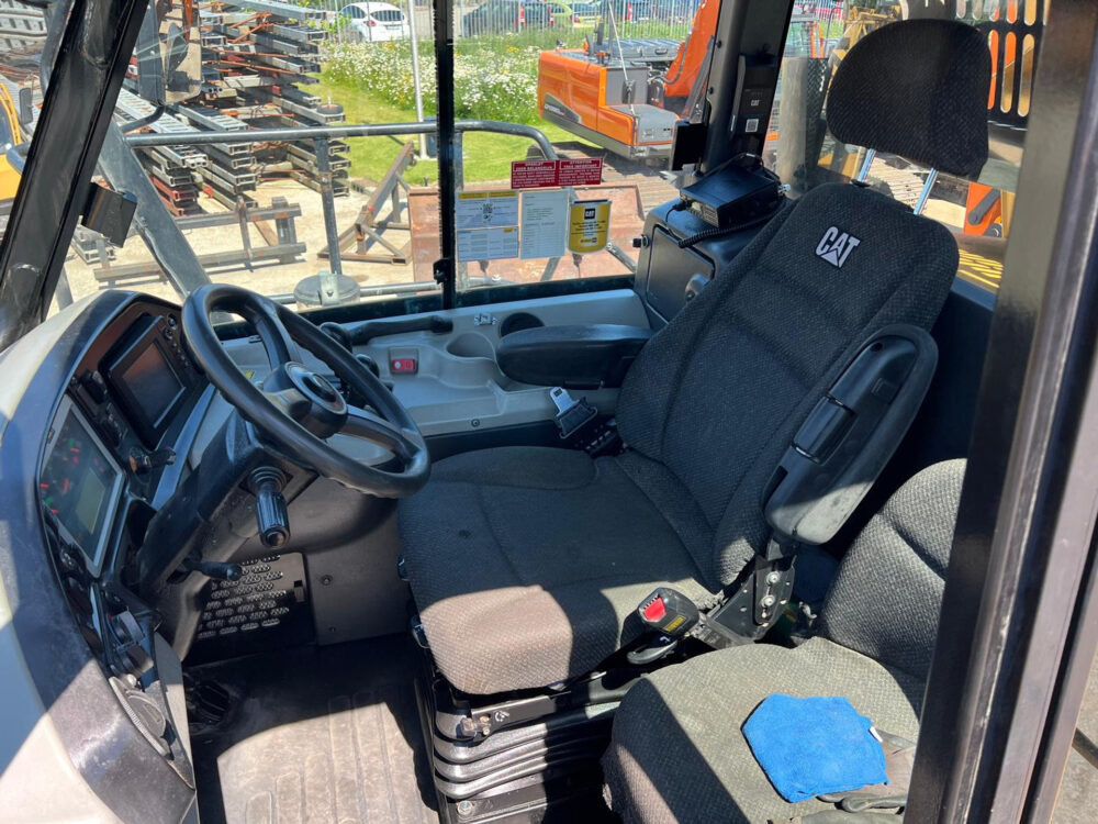 Caterpillar 745C 6×6 dumper