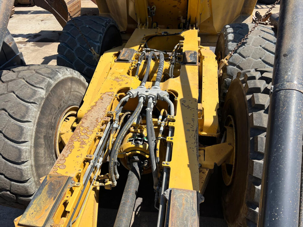 Caterpillar 745C 6×6 dumper