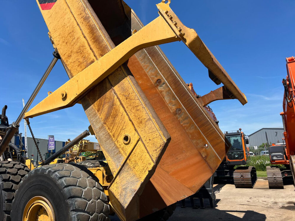 Caterpillar 745C 6×6 dumper