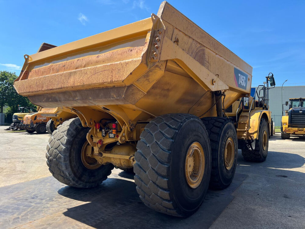 Caterpillar 745C 6×6 dumper