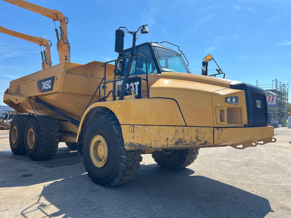 Caterpillar 745C 6×6 dumper
