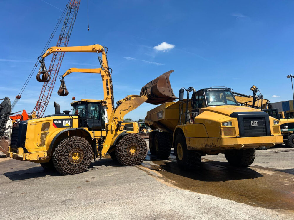 Caterpillar 745C 6×6 dumper
