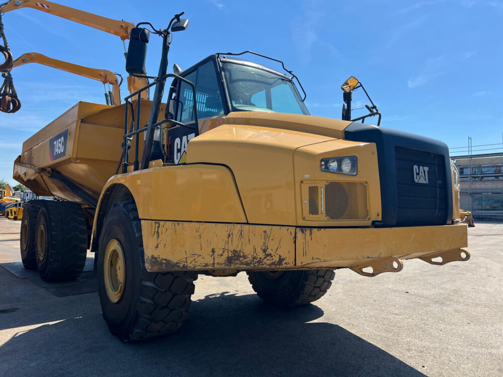 Caterpillar 745C 6×6 dumper