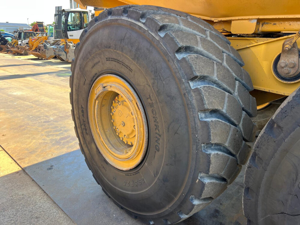 Caterpillar 745C 6×6 dumper