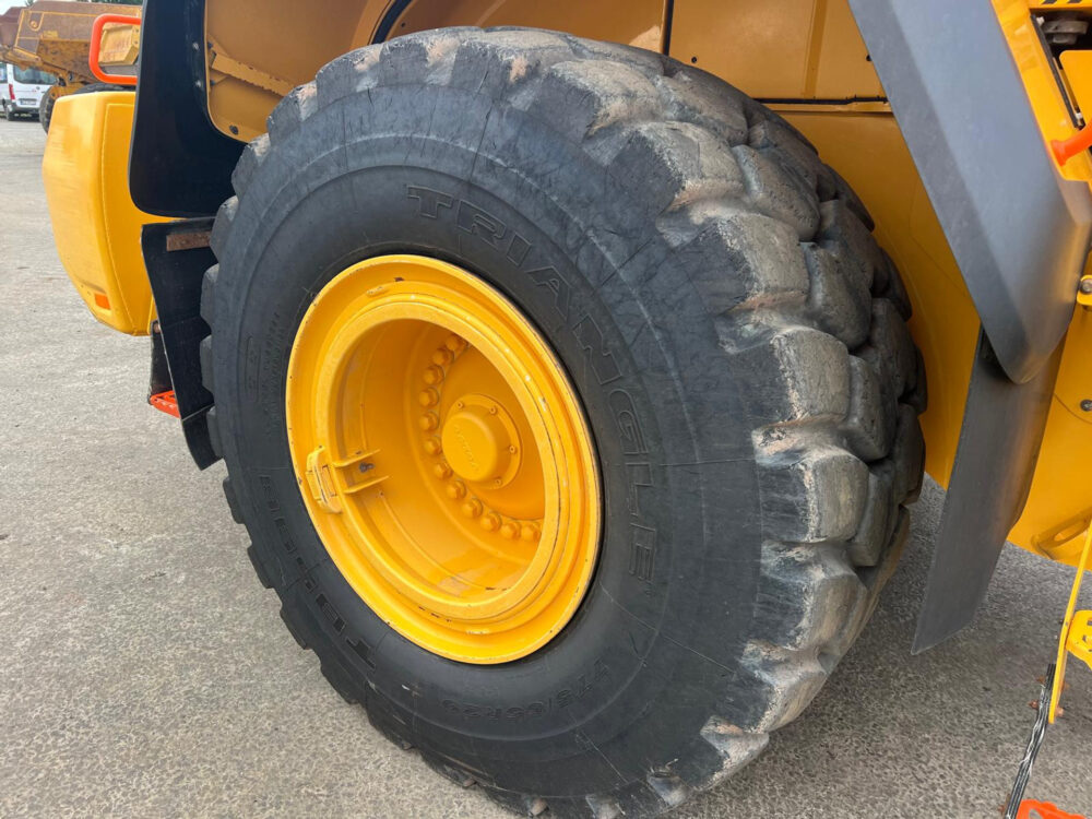 Volvo L180H wiellader