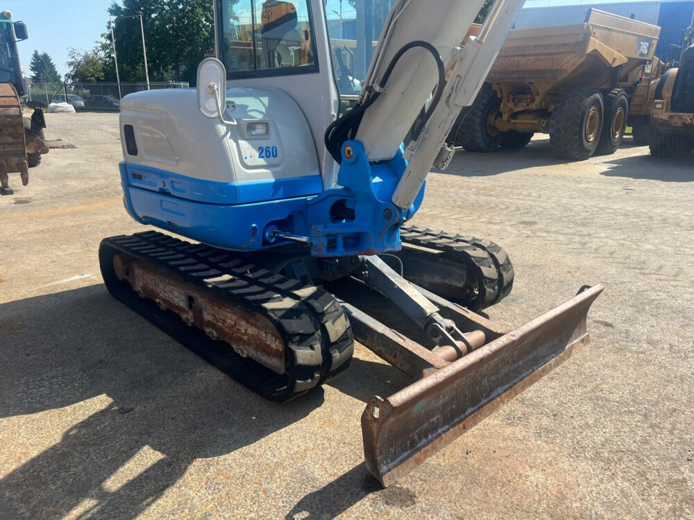 Takeuchi TB260 Mini rupsgraafmachine