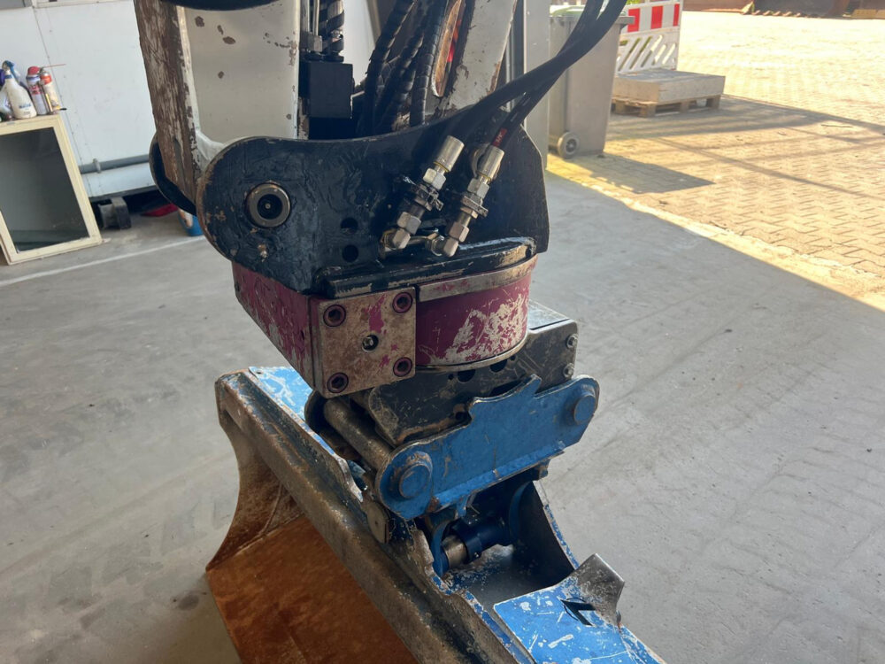Takeuchi TB260 Mini rupsgraafmachine