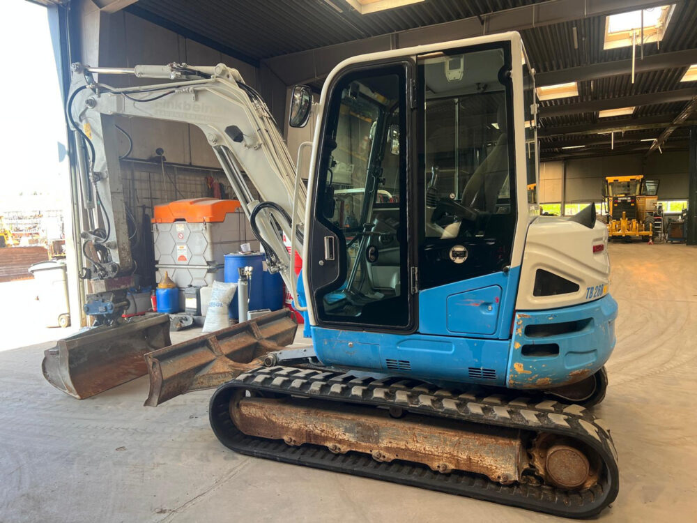 Takeuchi TB260 Mini rupsgraafmachine