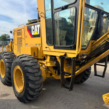 Caterpillar 140K grader