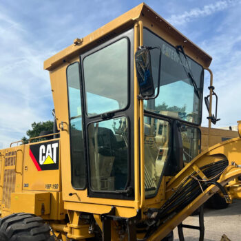 Caterpillar 140K grader