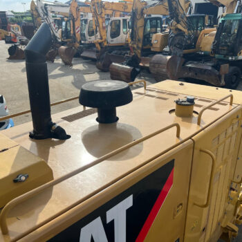 Caterpillar 140K grader