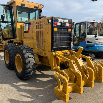 Caterpillar 140K grader