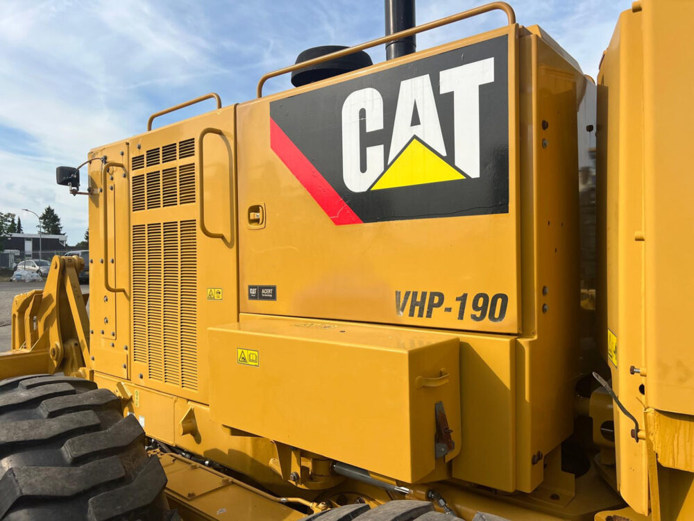 Caterpillar 140K grader