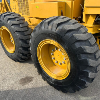 Caterpillar 140K grader