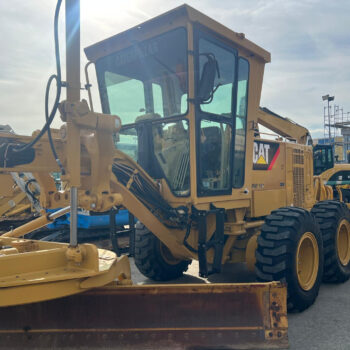 Caterpillar 140K grader