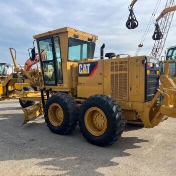 Caterpillar 140K grader