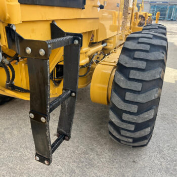 Caterpillar 140K grader