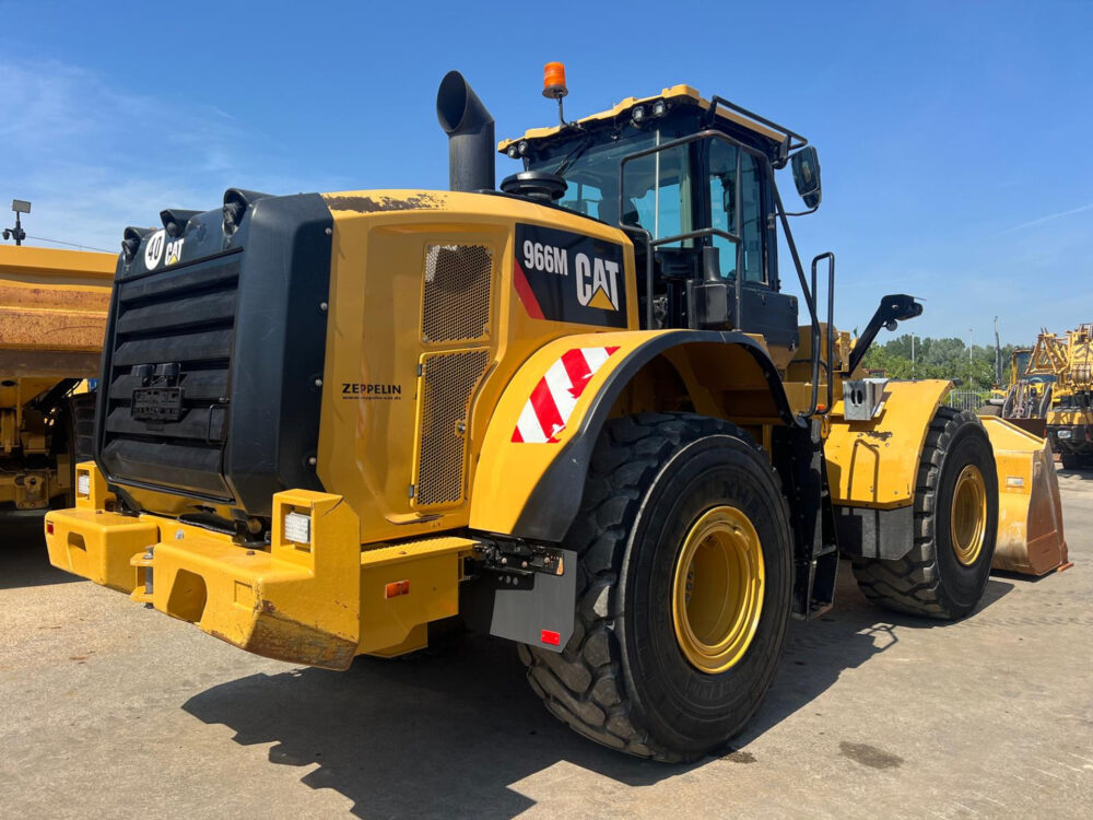 Caterpillar 966M wiellader