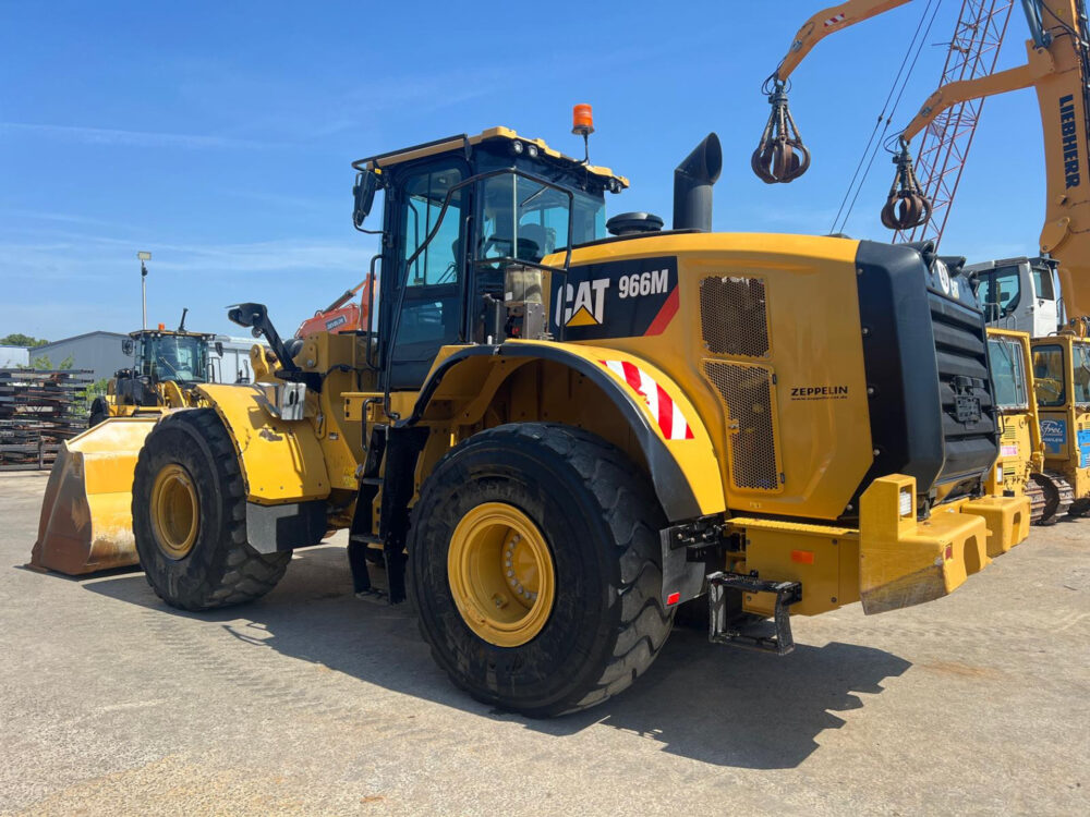 Caterpillar 966M wiellader