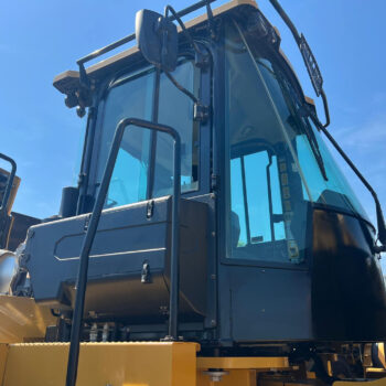 Caterpillar 966M wiellader