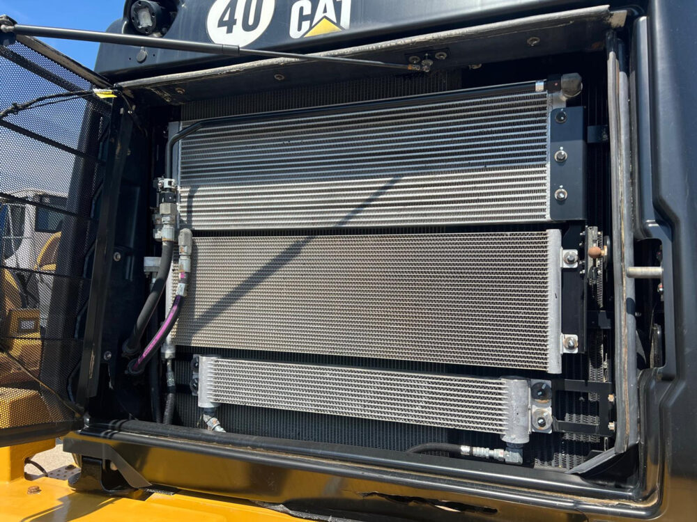 Caterpillar 966M wiellader