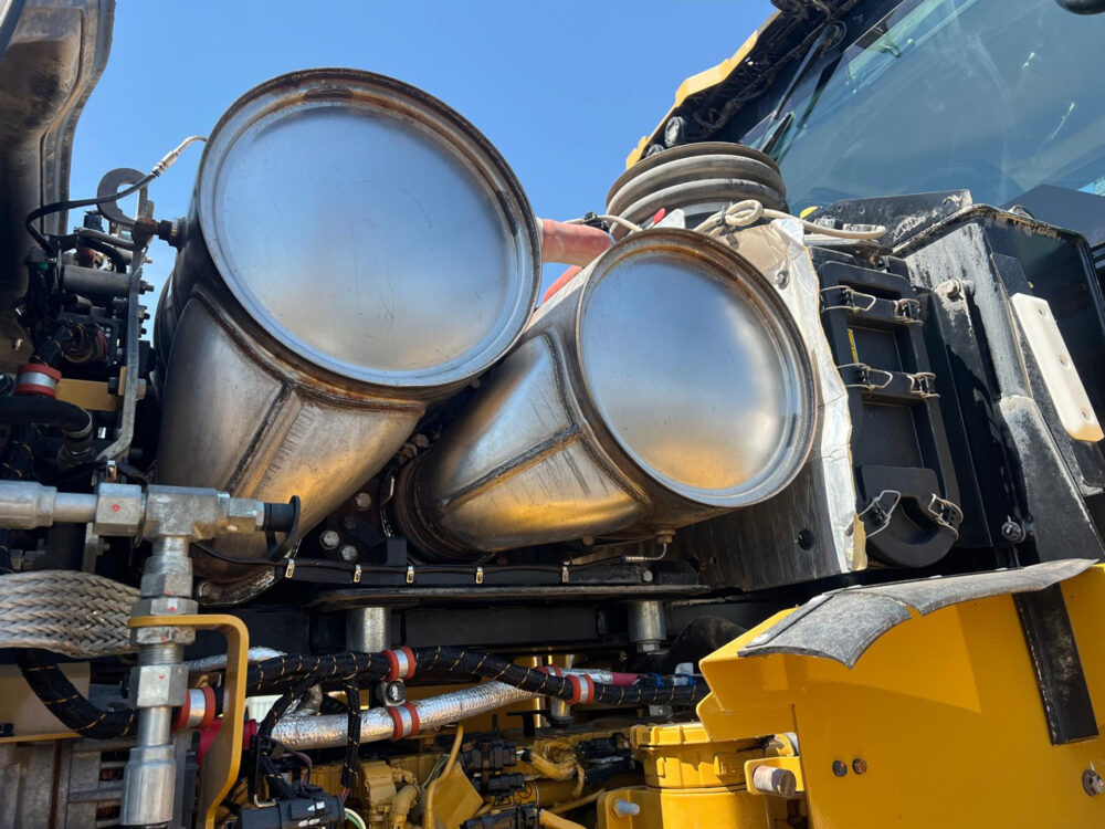 Caterpillar 966M wiellader