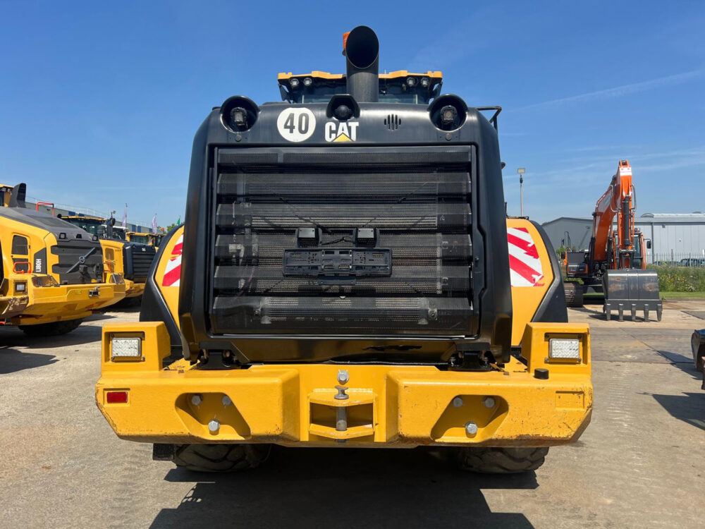 Caterpillar 966M wiellader