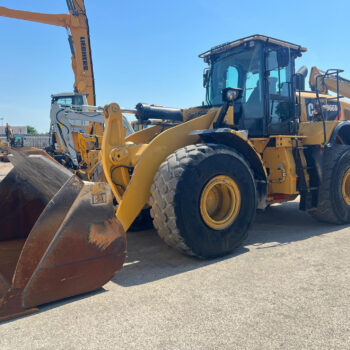 Caterpillar 966M wiellader