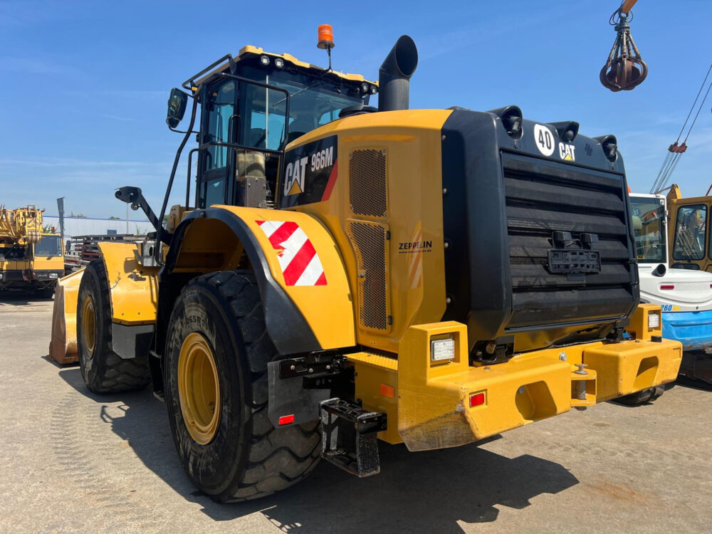 Caterpillar 966M wiellader