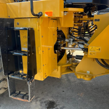 Caterpillar 966M wiellader