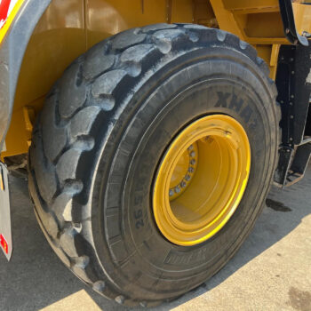 Caterpillar 966M wiellader