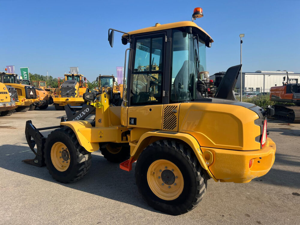 Volvo L30GS speeder wiellader AIRCON