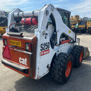 Bobcat S250 schranklader AIRCON!!