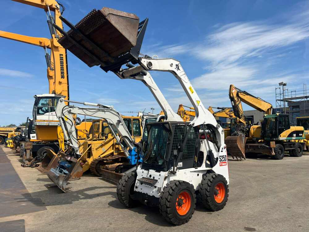 Bobcat S250 schranklader AIRCON!!
