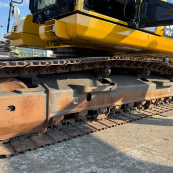 Komatsu PC 240 NLC-11 rupsgraafmachine